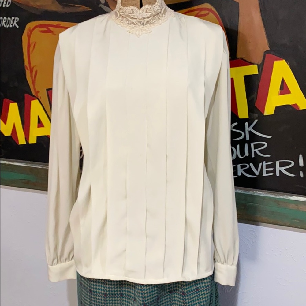 Vintage 80s La' Chine Classic Long Sleeve Polyester Blouse